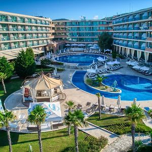 Sandy Bay Hotel